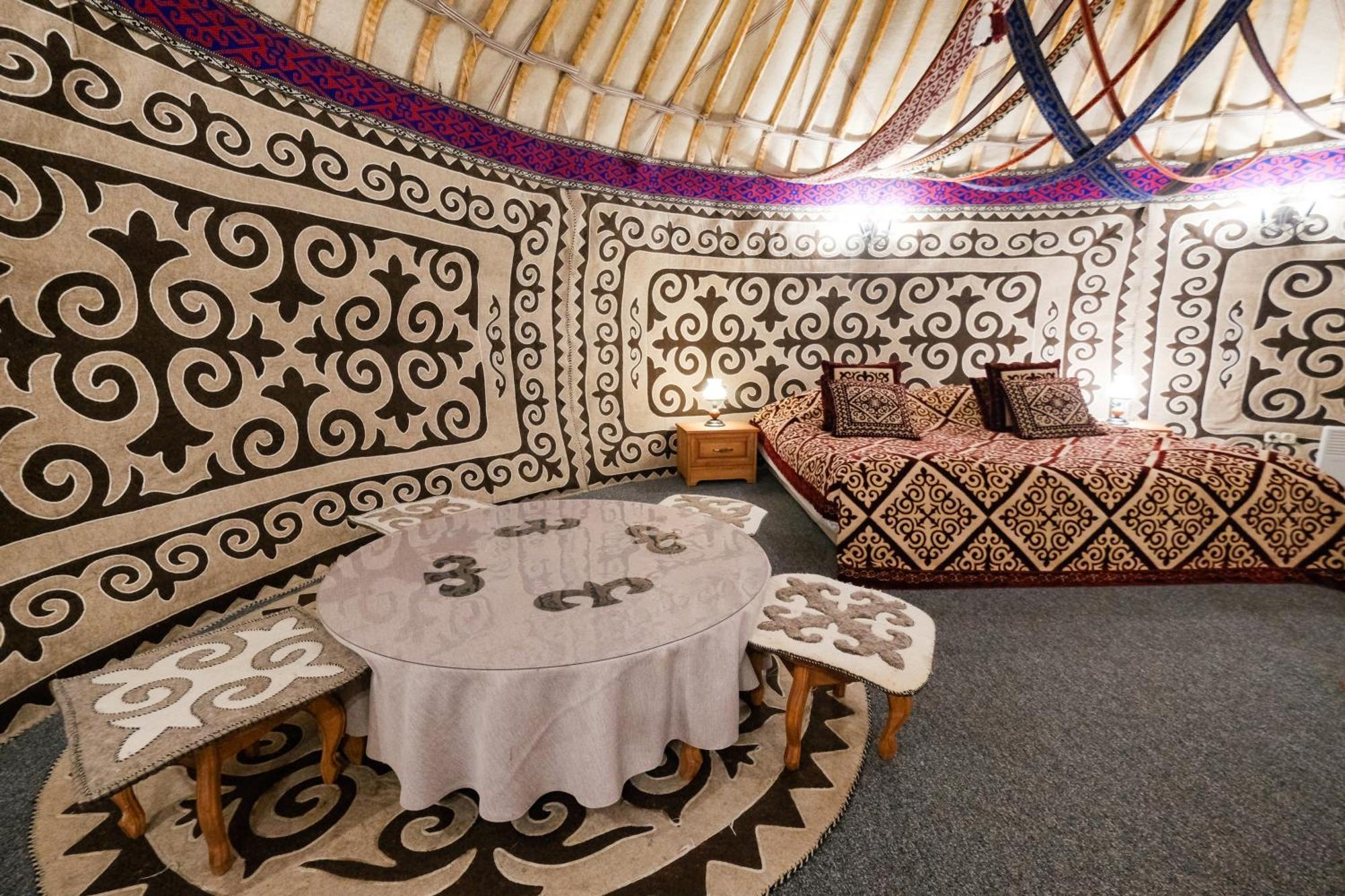 Oi-Qaragai Mountain Resort Besqaynar エクステリア 写真