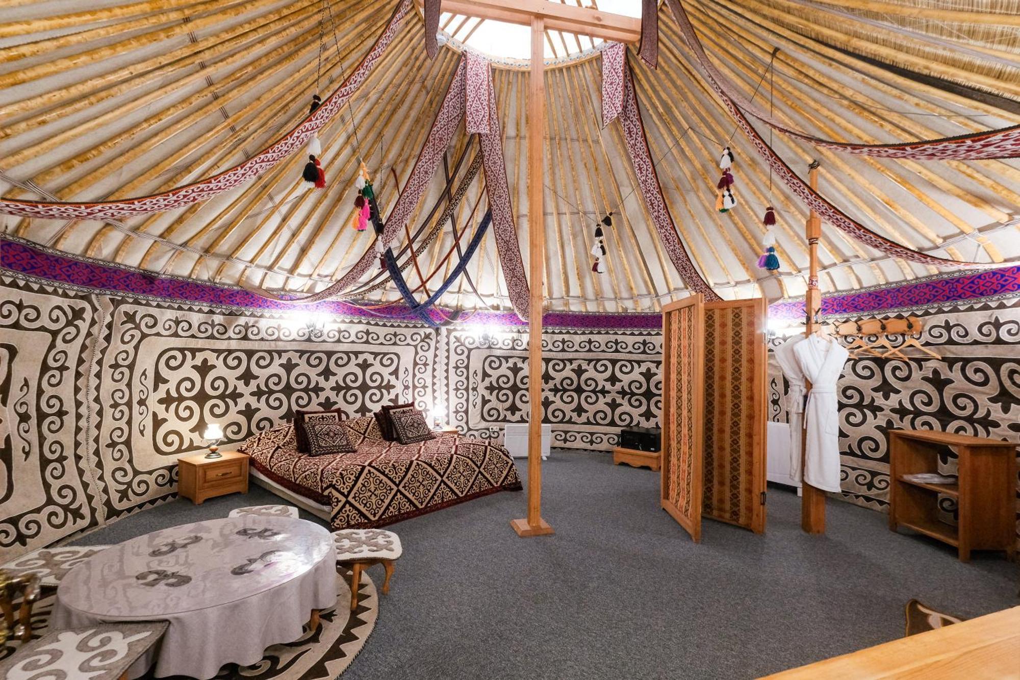 Oi-Qaragai Mountain Resort Besqaynar エクステリア 写真