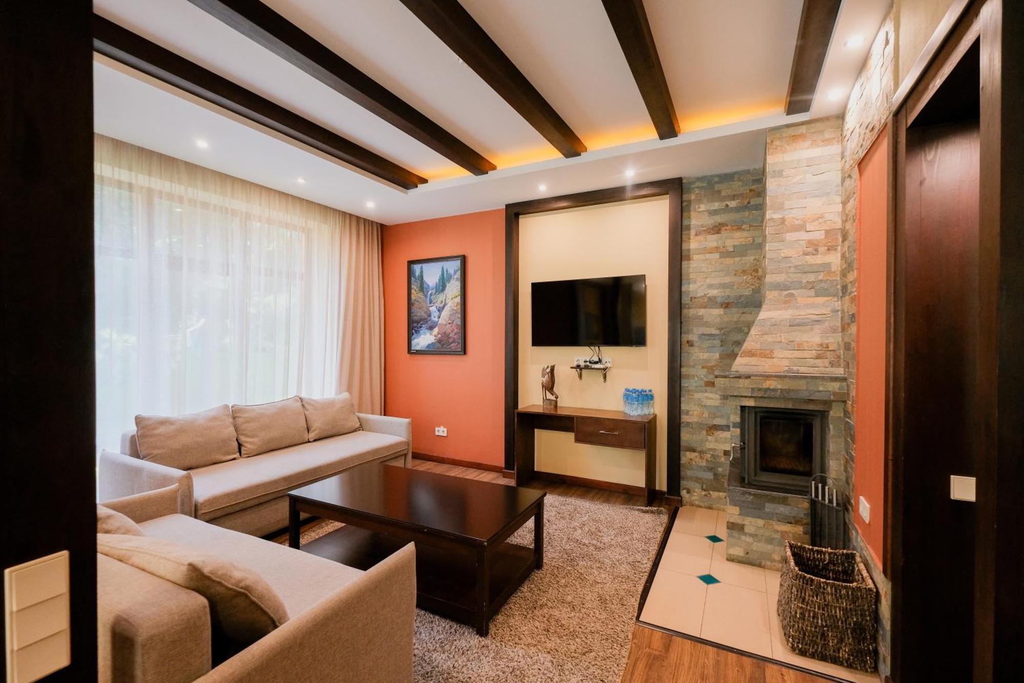Oi-Qaragai Mountain Resort Besqaynar エクステリア 写真